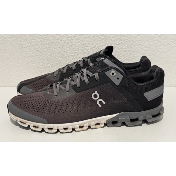 On Cloud Men Cloudflow Running Shoe Sz 9.5 Black Asphalt Sneaker 35.99238 W FLAW - Picture 1 of 16